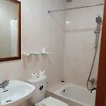 Restaurante Yagual בית הארחה