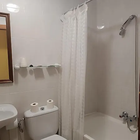 Restaurante Yagual בית הארחה